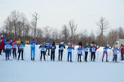 Старт соревнований по лыжным гонкам на призы главы Чувашской Республики среди спортивных семей