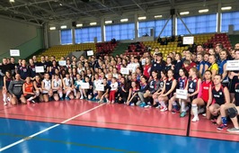 Участники межрегионального турнира по волейболу на кубок А.П. Гайдара